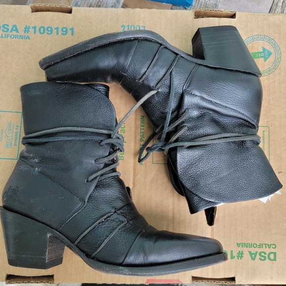 John Fluevog Luana Autry Western Leather Boots 10 - Picture 4 of 9